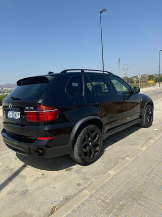 BMW X5 2011