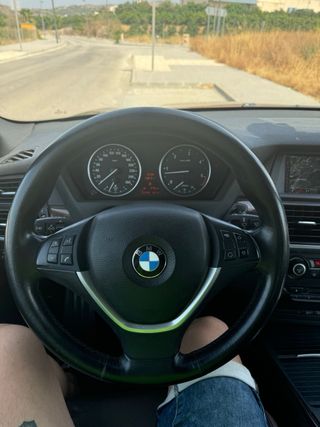 BMW X5 2011