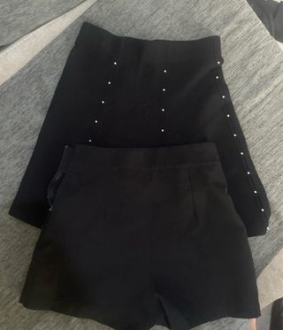 2 Faldas negras con detalles