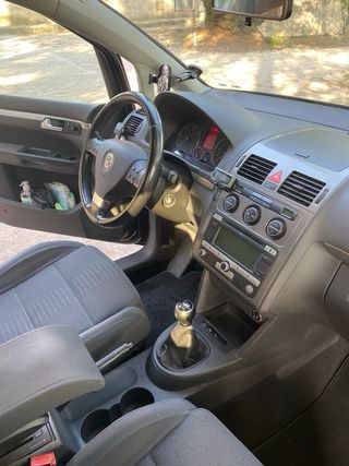 Volkswagen Touran “ CAMBIO DE NOMBRE INCLUIDO !!