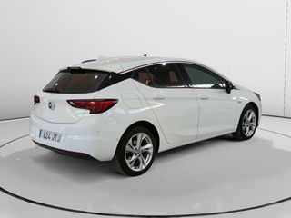 Opel Astra Dynamic S&S