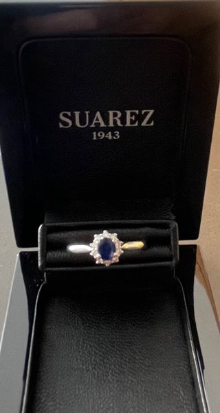 Anillo Suarez zafiro diamantes