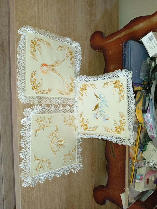 Palias altar bordadas