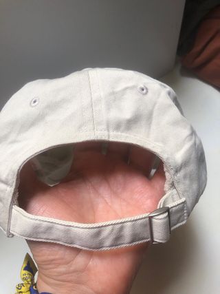 Gorra Adidas beige