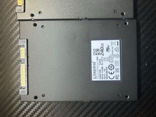 Pack SSDs: 3 Kingston + 1 Patriot