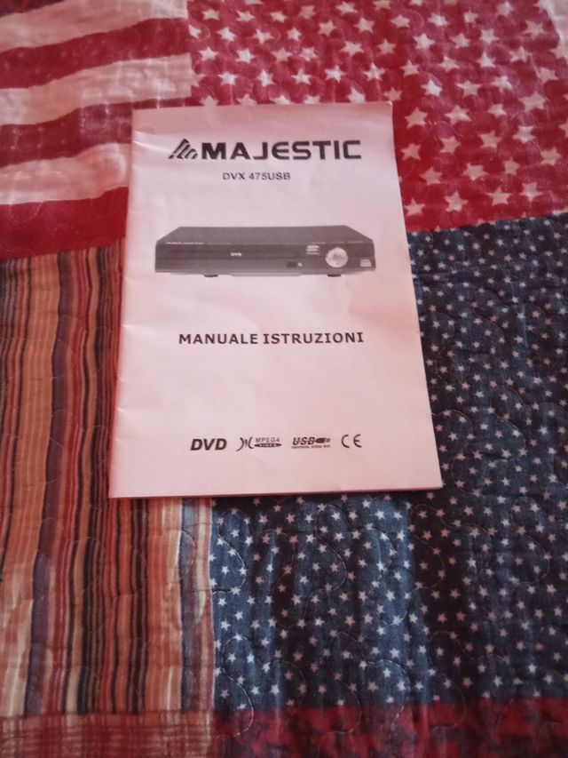 Lettore DVD portatile con telecomando