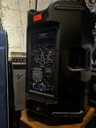 Altavoz QSC K12 (1000w)