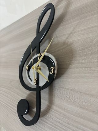 Orologio a muro chiave di violino