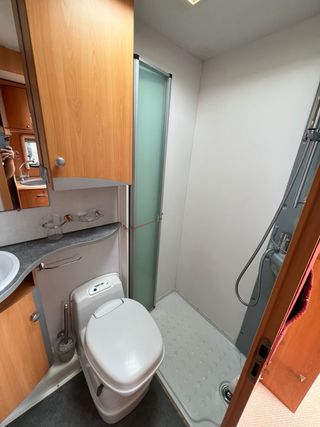 autocarava perfilada pilote G720
año 2007