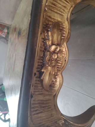 Mesita baja vintage pintada a mano