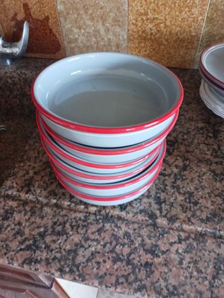 6 Platos Loza Gris-Rojos