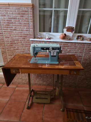 Máquina coser Alfamatic 109 de Alfa