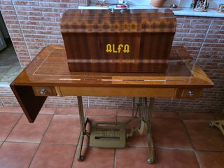 Máquina coser Alfamatic 109 de Alfa
