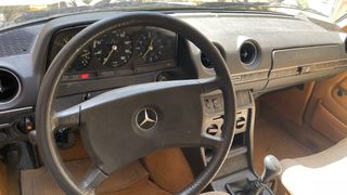 Mercedes-Benz 123W 1981