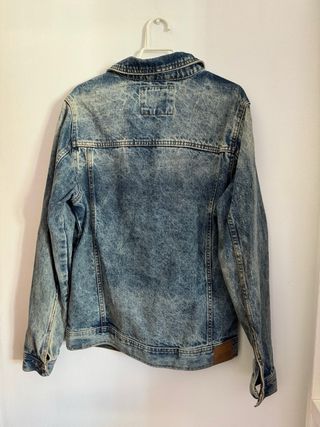 Cazadora vaquera Pull&Bear talla S hombre