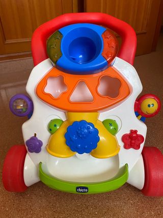 Andador Chicco con juegos