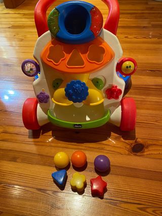 Andador Chicco con juegos