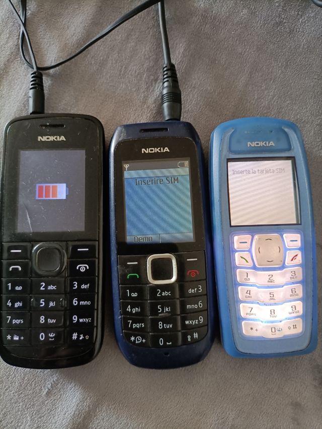 3 Teléfonos Nokia antiguos