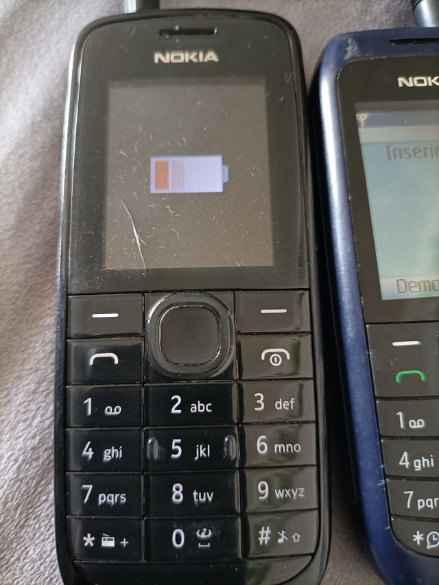 3 Teléfonos Nokia antiguos
