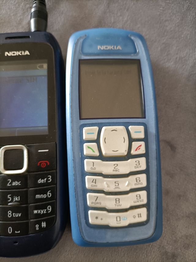 3 Teléfonos Nokia antiguos