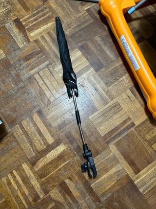 Sombrilla negra para cochecito