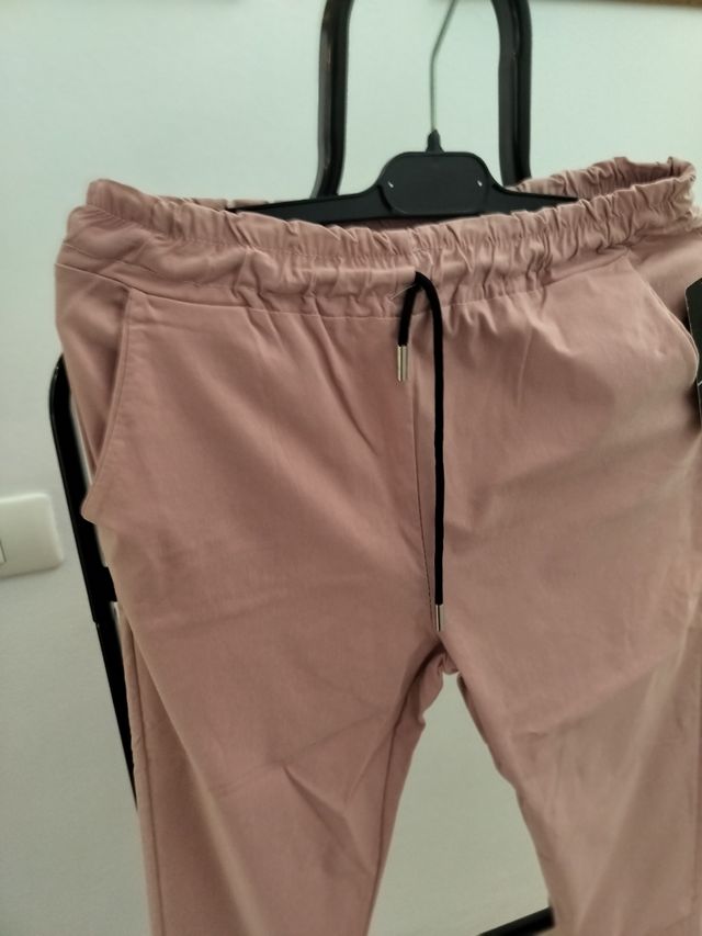 Pantaloni donna color rosa chiaro