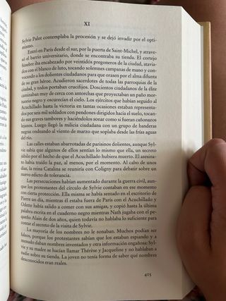 Una columna de fuego (Saga Los pilares de la Ti...
