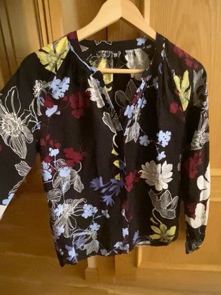 Blusa negra Hema S - floral