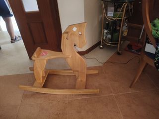 Caballito balancín madera