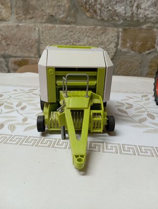 Tractor Claas + Empacadora