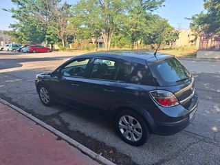 Opel Astra 2009 1.6I