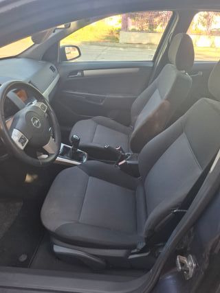 Opel Astra 2009 1.6I