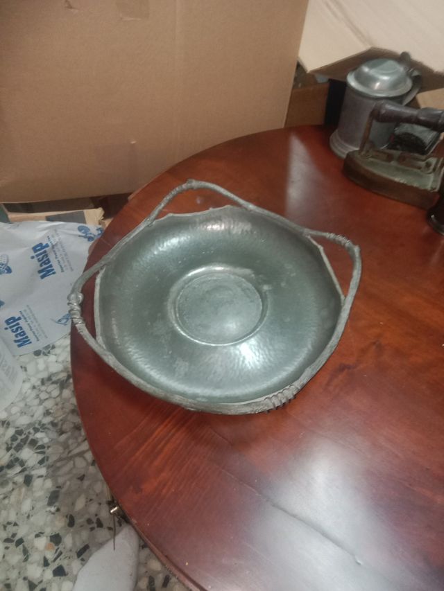 Centro de mesa Art Nouveau- Britania-Pewter 1860