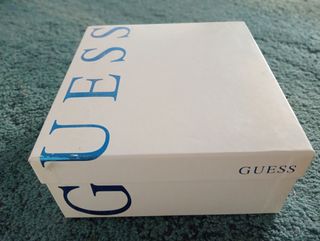 GUESS zandalias de tacon originales, nunca usados