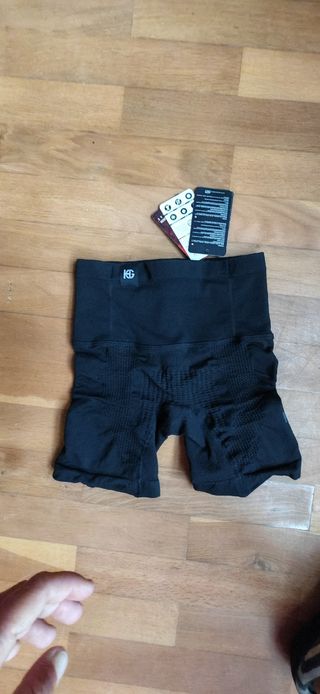 Mucha ropa técnica running