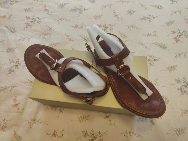 Sandalias Pedro del Hierro marrón