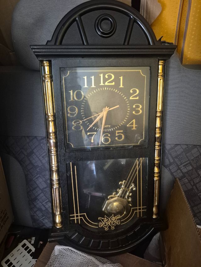 Reloj Pared - Negro con Dorado