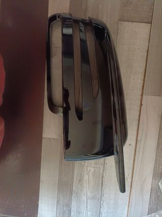 Carcasa retrovisor negra para Mercedes.