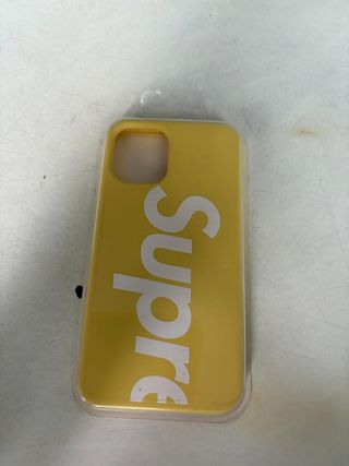 Tengo fundas diferentes 30 unidad con 180 evros.