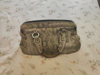 Bolso piel serpiente beige
