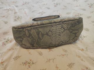 Bolso piel serpiente beige