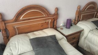 Cabeceros madera + mesilla