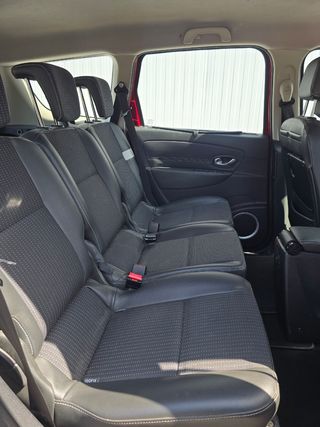 Renault Grand Scenic 2012