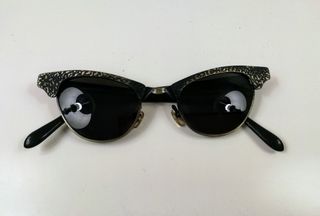 Gafas sol vintage ojo de gato metálicas. 