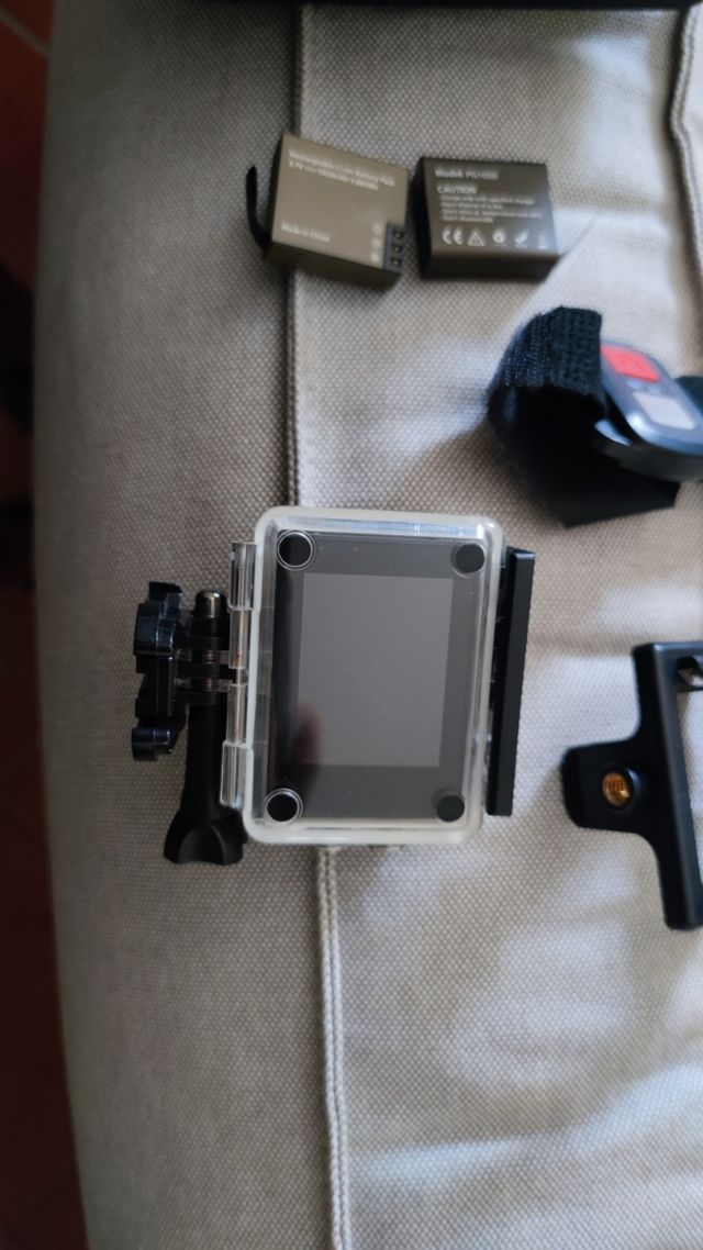 Apexcam 4K WiFi Action Cam com kit de acessórios