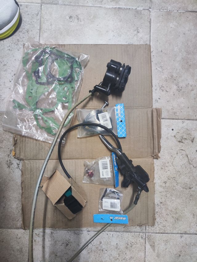 Portacoronas y disco freno CBR 1000rr