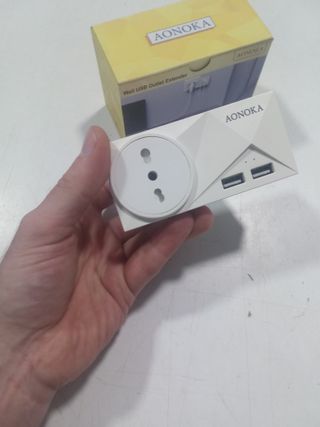 Presa 2 USB-A 5 V, 2,4 A) 16A/4000W