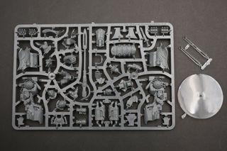 1x Vertus Praetor Adeptus Custodes