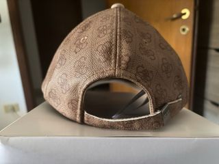 Cappello Guess beige e marrone