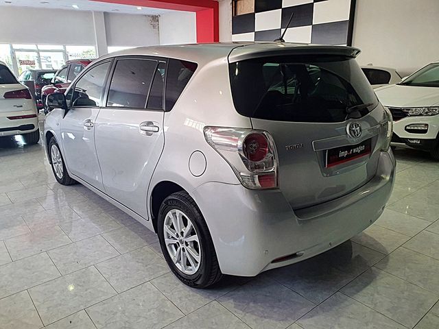 Toyota Verso 7pl, techo solar, 6 veloc, 16"